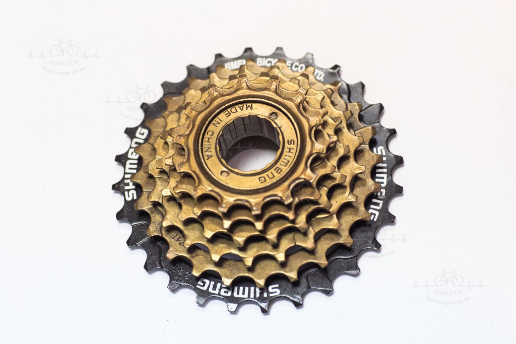 Pinioane pe filet Shimeng