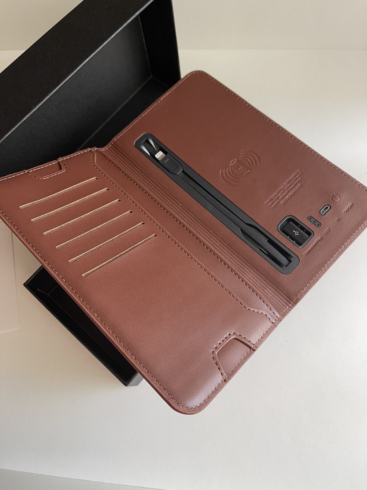 Portmoneu PowerBank Maro